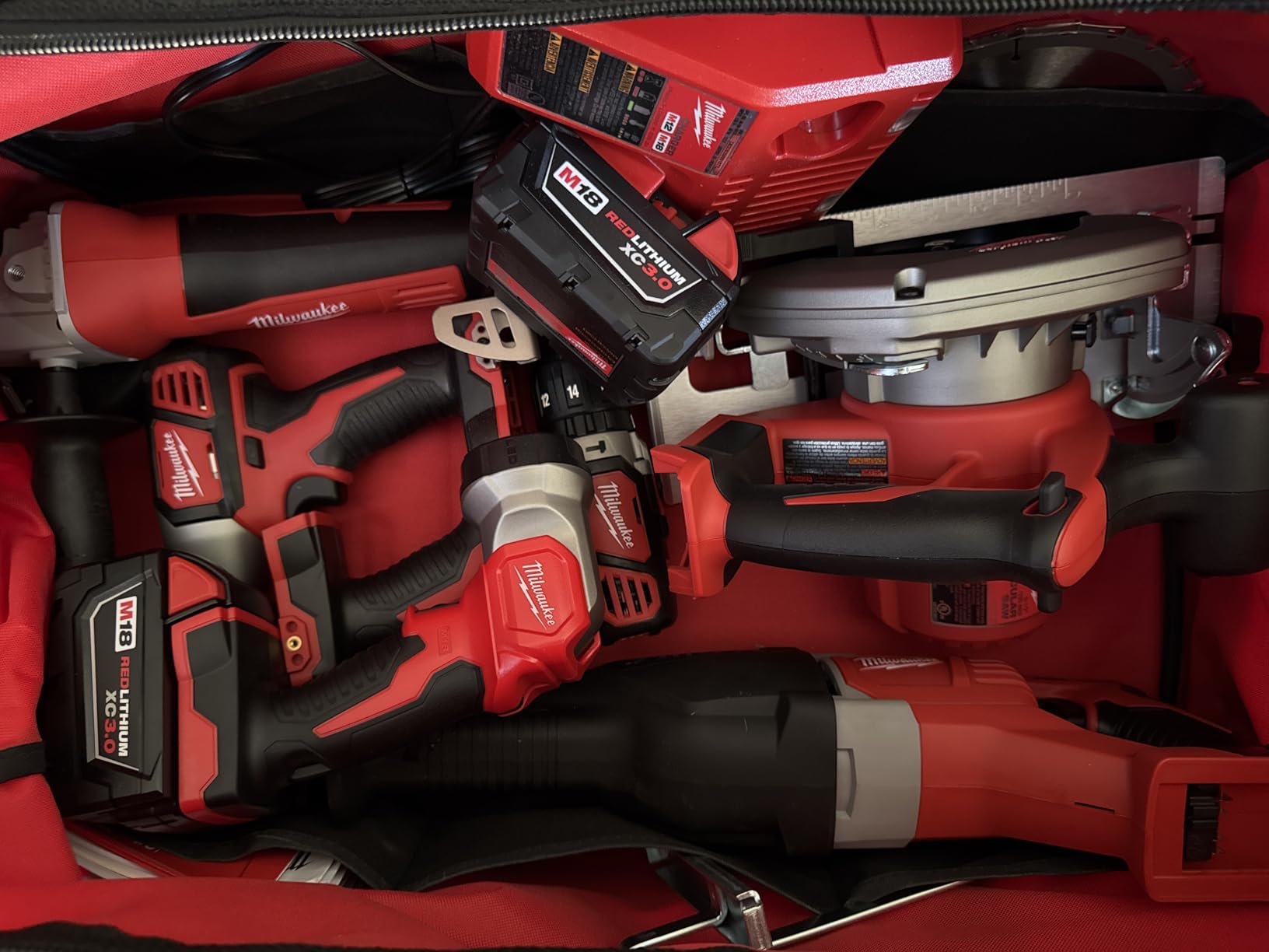 Milwaukee M18 Cordless LITHIUM-ION 6-Tool Combo Kit (2696-26) customer photo 2