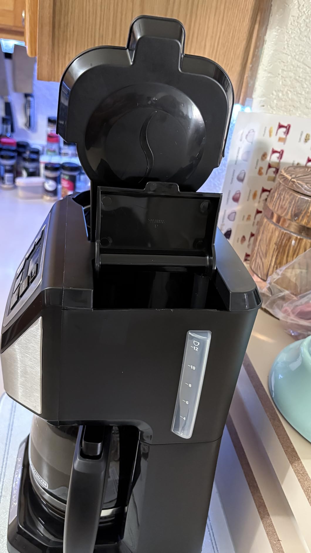 BLACK+DECKER 12-Cup Grind and Brew Coffee Maker customer photo 1