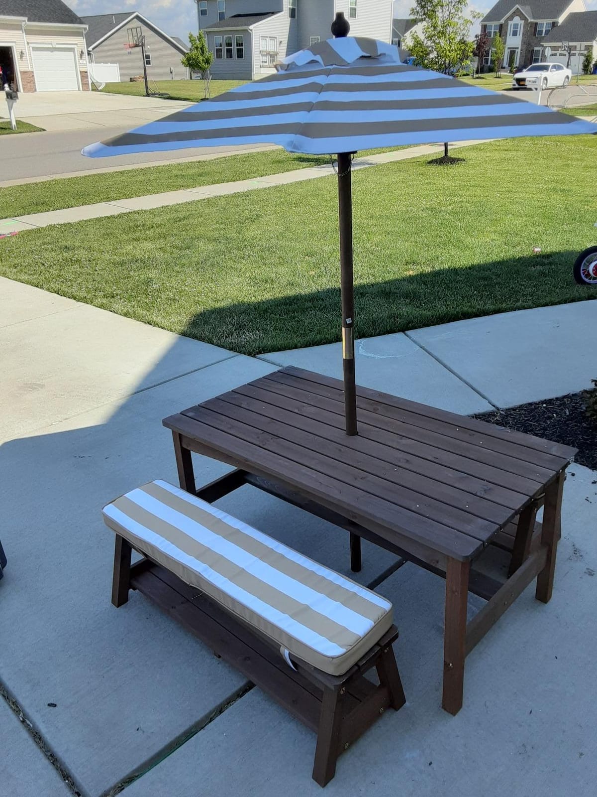 KidKraft Outdoor Wooden Table & Bench Set with Cushions and Umbrella customer photo 2