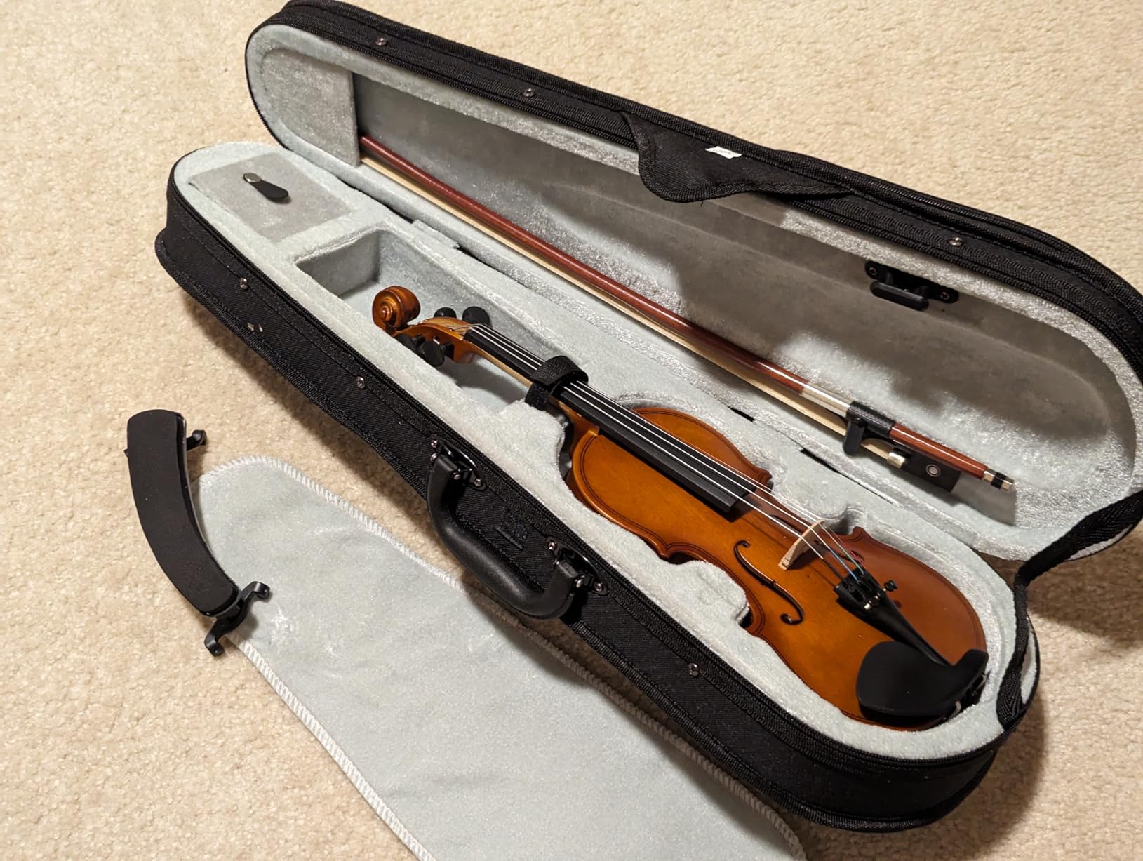Paititi 1/2 Size Artist-100 Student Violin Starter Kit with Brazilwood Bow Lightweight Case, Shoulder Rest, Extra Strings and Rosin customer photo 2
