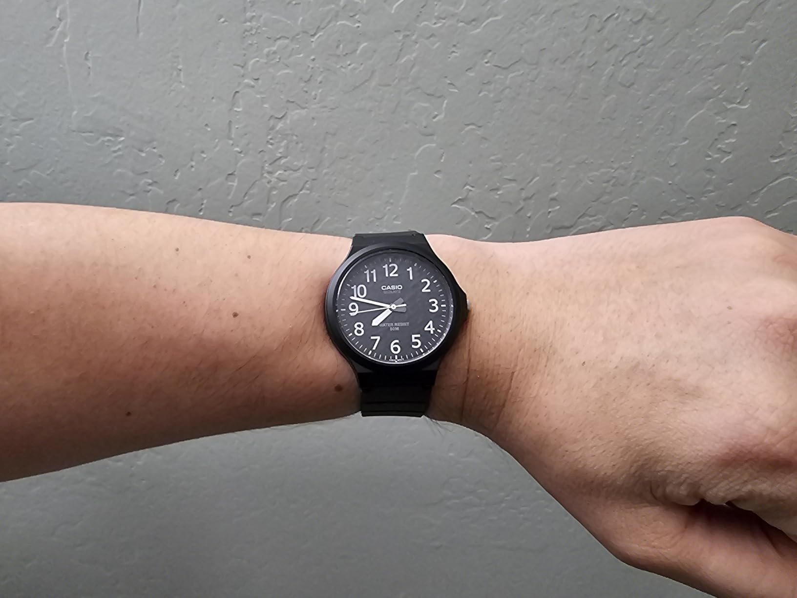 Casio MW240 Series | Men’s Quartz Watch | 50M WR | Large Resin Case | Resin Glass | Resin Band | Large Arabic Numerals | Analog Watch | Easy to Read Display | 3 Year Battery customer photo 2