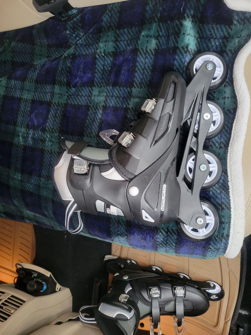 Roller Derby V-Tech 500 Adjustable Performance Inline Skates customer photo 2