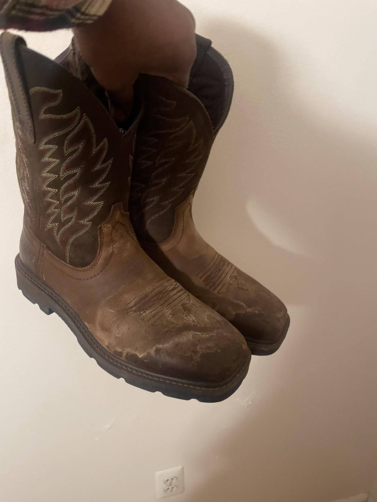 Ariat Men's Groundbreaker Wide Square Toe Work Boots customer photo 1