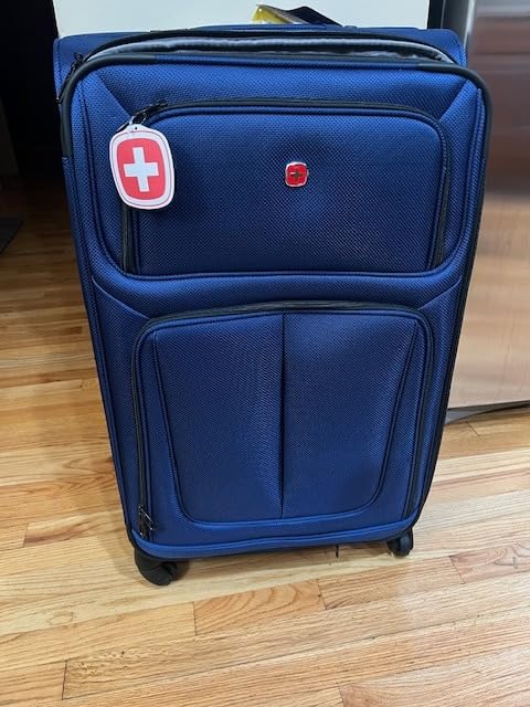 SwissGear Sion Softside Expandable Luggage – Large Checked Suitcase with 360 Degree Wheels & Retractable Handle – 29 Inch, Perfect for 7-9 Night Trips – Blue customer photo 1