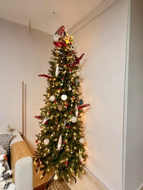 Puleo International 7.5ft Pre-Lit Fraser Fir Pencil Christmas Tree customer photo 1