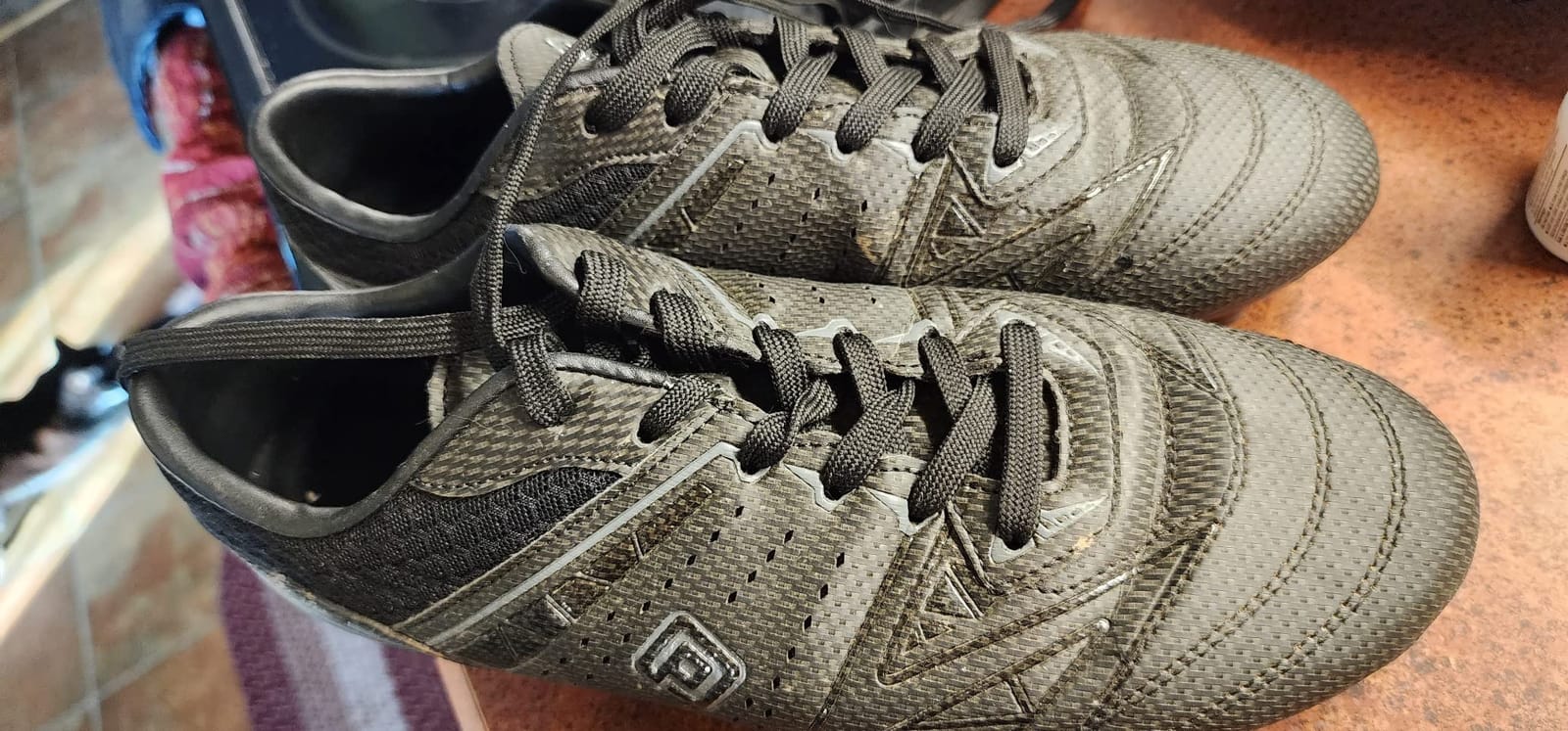 DREAM PAIRS Men's Soccer Cleats Lightweight Shoes customer photo 2