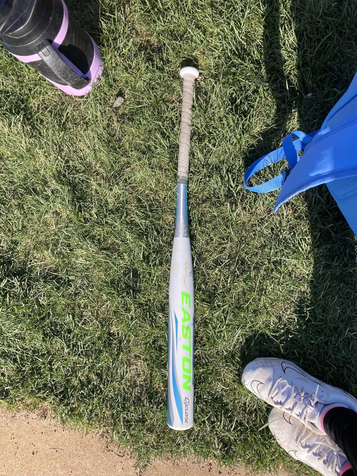 Easton | Cyclone Fastpitch Softball Bat | Approved for All Fields | -10 Drop | 1 Pc. Aluminum customer photo 2