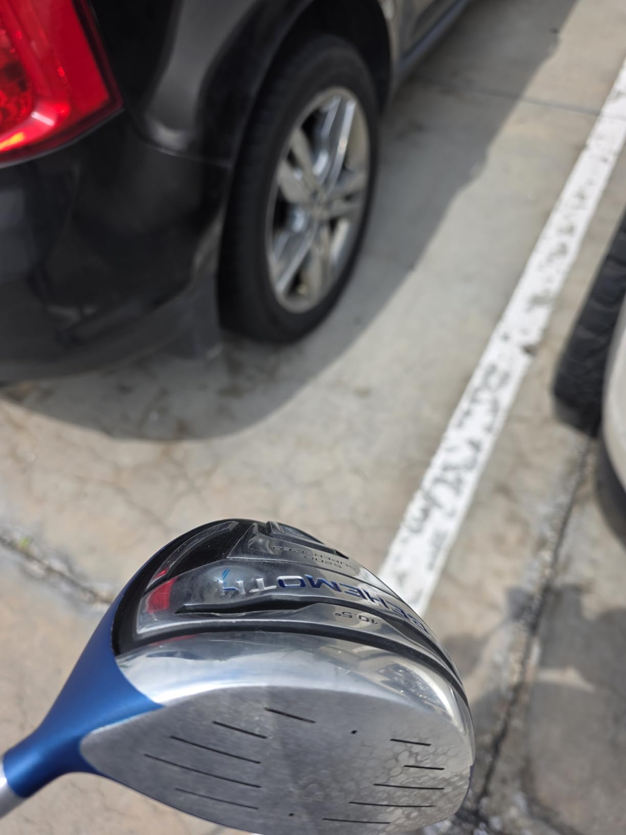Intech Golf Illegal Non-Conforming Extra Long Distance Oversized Behemoth 520cc Driver customer photo 1