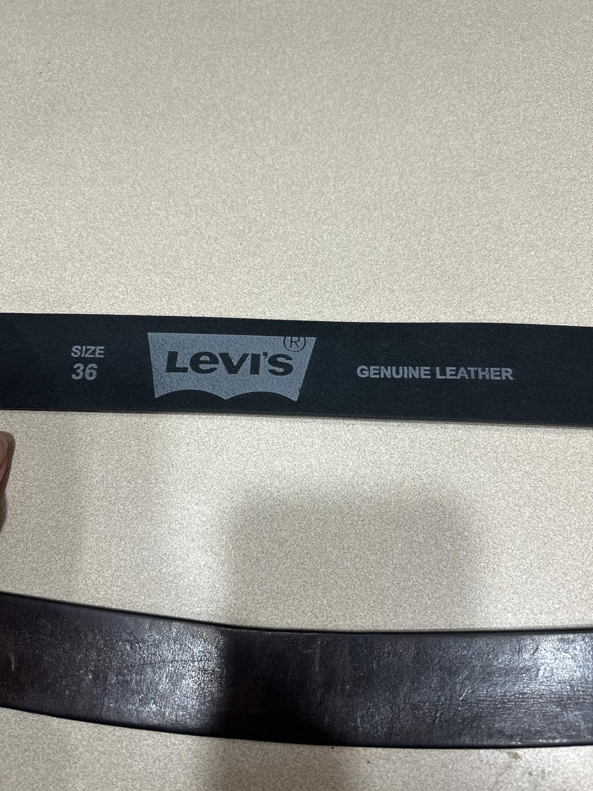 Levi’s Men’s Casual Leather Belt, Classic Strap for Jeans & Everyday Wear customer photo 1