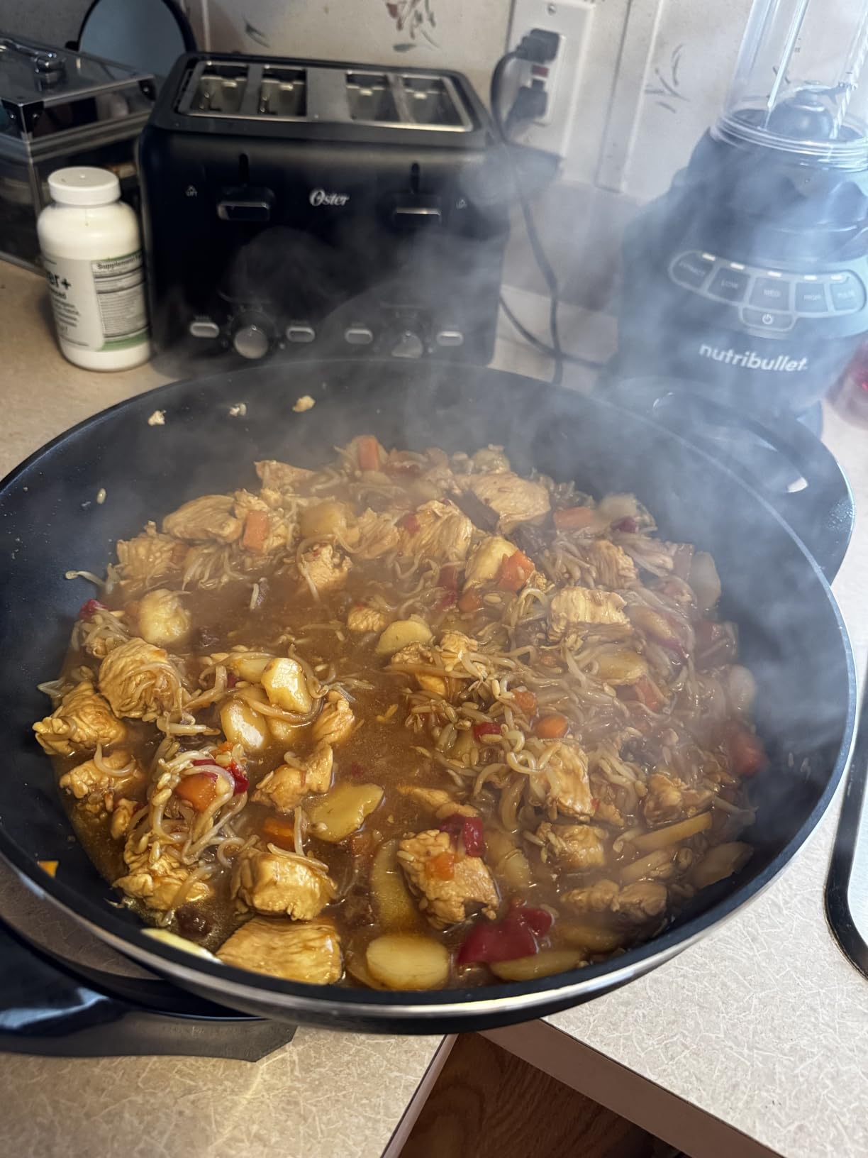 OVENTE 11.5-Inch Electric Skillet, 1400W Nonstick Pan, Black SK11112B customer photo 1