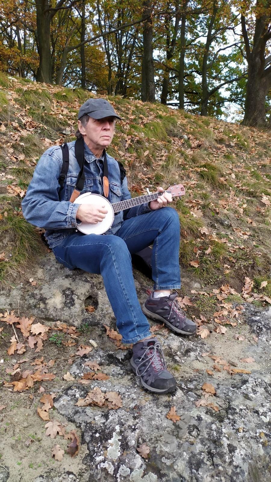 Vangoa Banjo 5 String Full Size Banjos Set with Resonator, Remo Head, Beginner Banjo Kit with Closed Back, Premium Accessories for Adults, Teenager customer photo 1