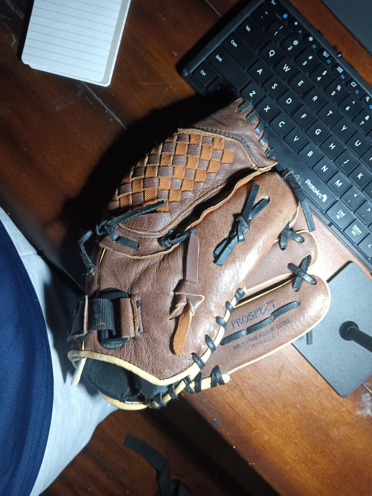 Mizuno Prospect PowerClose Youth Baseball Glove Series I V-Flex Notch I Parashock Palm Pad I Buttersoft Palm Liner customer photo 1