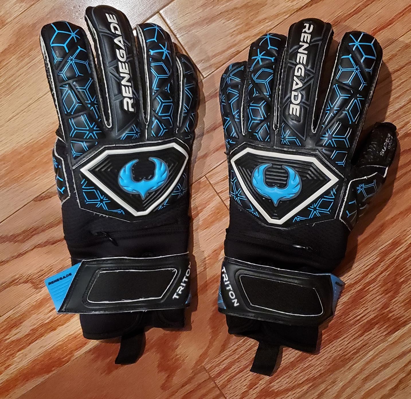 Renegade GK Triton Goalie Gloves - Adult, Youth, Kids (Sizes 5-11, 3 Styles, Level 2) Pro-Tek Fingersaves & Durable 3.5+3MM Super Grip | Goalkeeper Glove for All-Around Play | Based in The USA customer photo 1