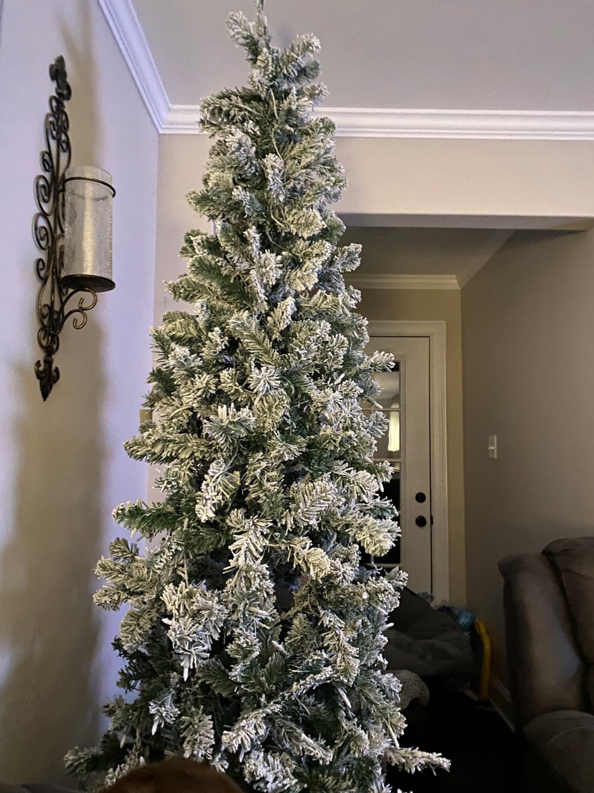 Best Choice Products 7.5ft Flocked Pencil Christmas Tree w/Twinkling LEDs, Pre-Lit Slim Artificial Holiday Decoration, Lighted Skinny w/Base, 350 Lights, 641 Tips, Warm White Lights customer photo 2