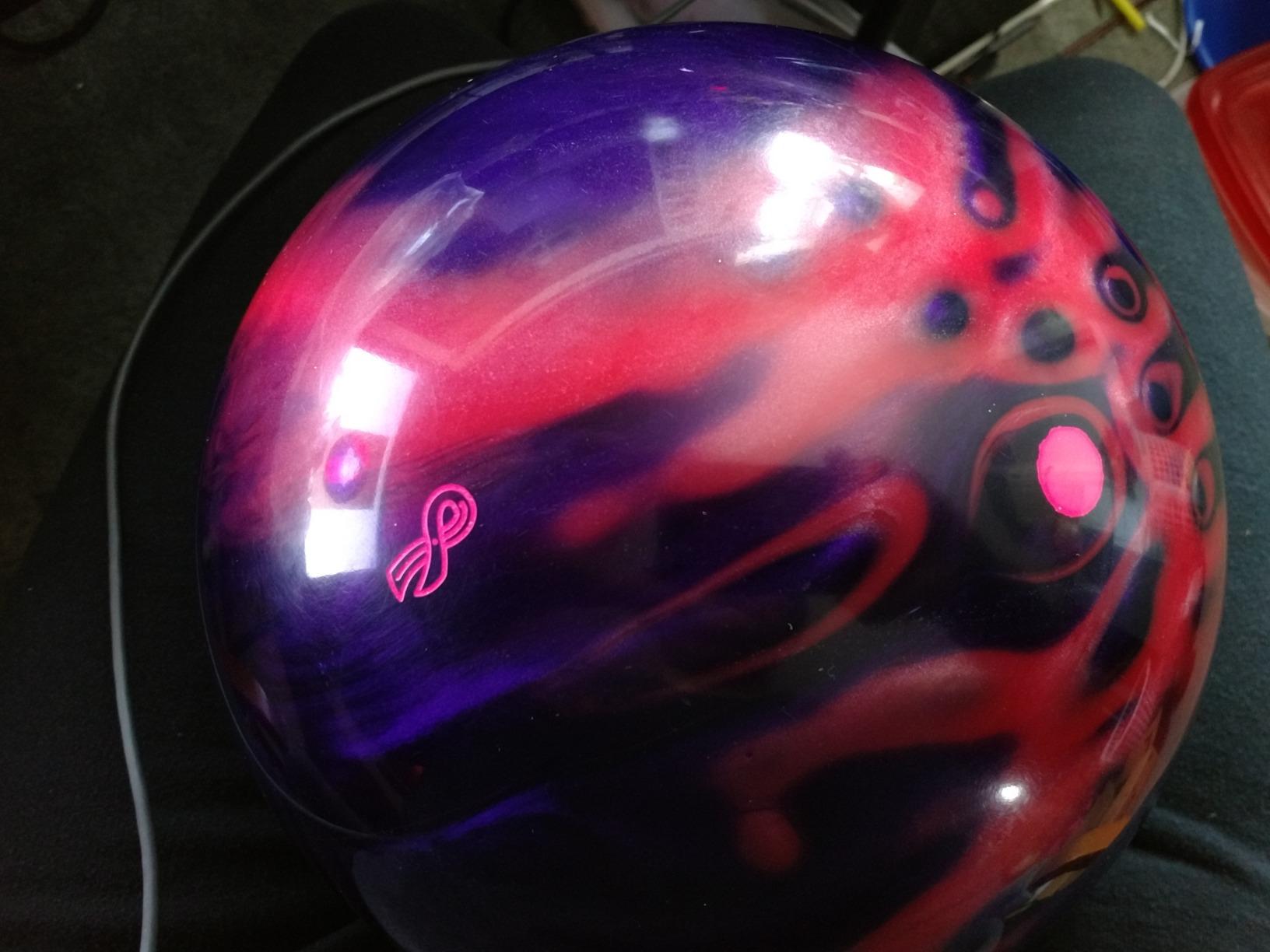 Storm Tropical Surge Bi-colored Recreational Bowling Ball 21.8 cm L x 22.4 cm W x 24.1 cm H 1 Ball 1 Set 1 Piece customer photo 1