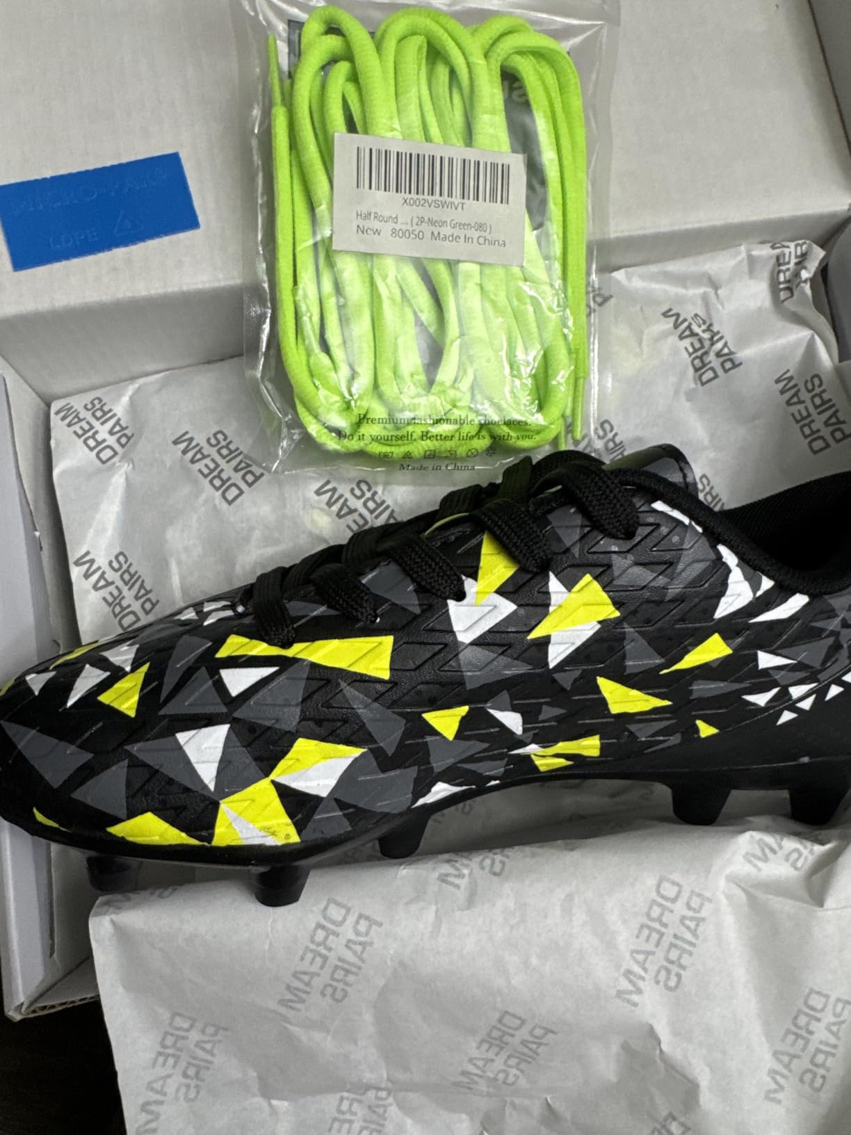 DREAM PAIRS Boys Girls Soccer Cleats customer photo 2