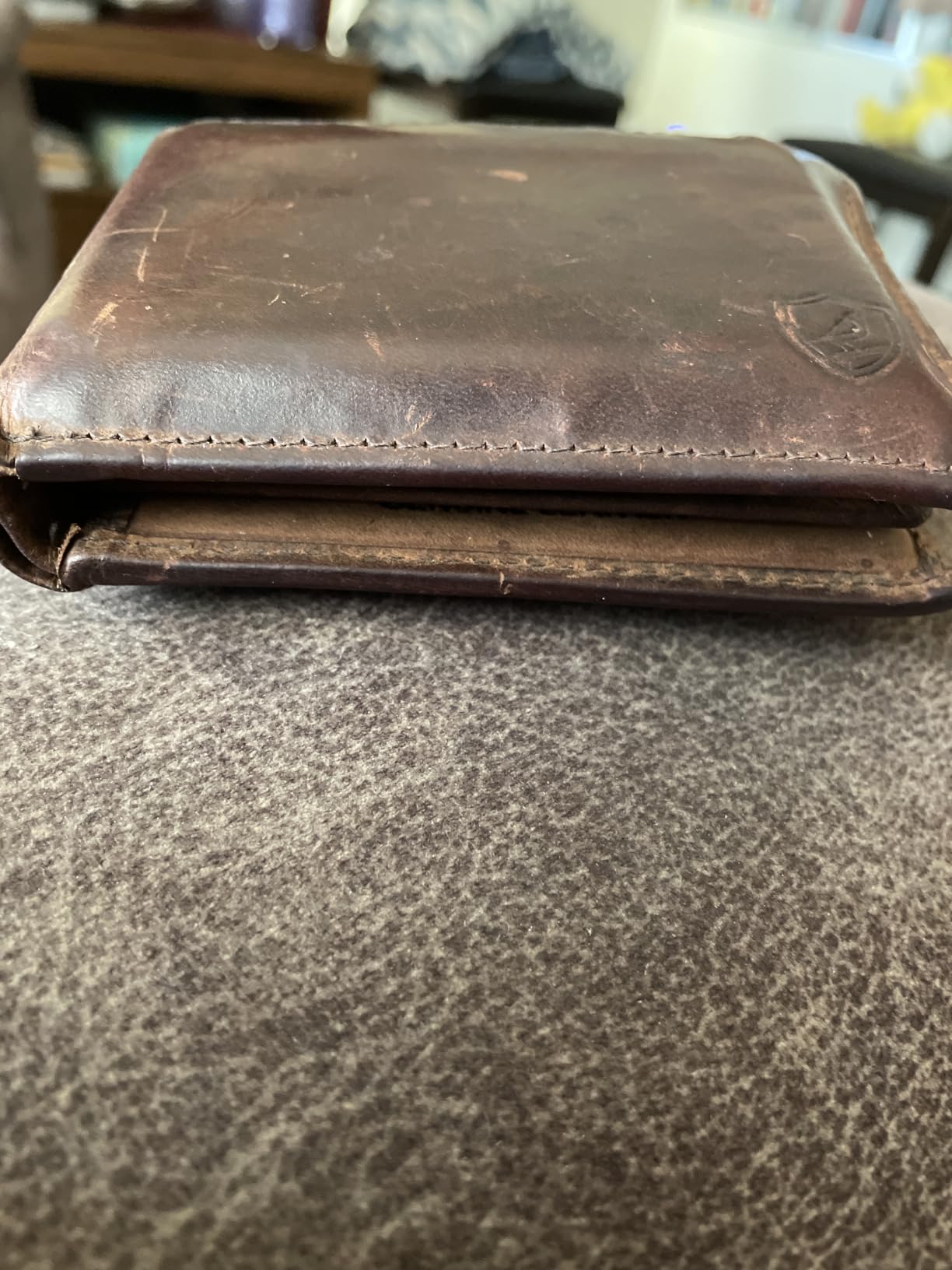 Wallet for Men Slim RFID Blocking Leather Bifold Minimalist 2 ID Windows Gift Box Carteras Para Hombres (CRAZY HORSE, COGNAC) customer photo 1