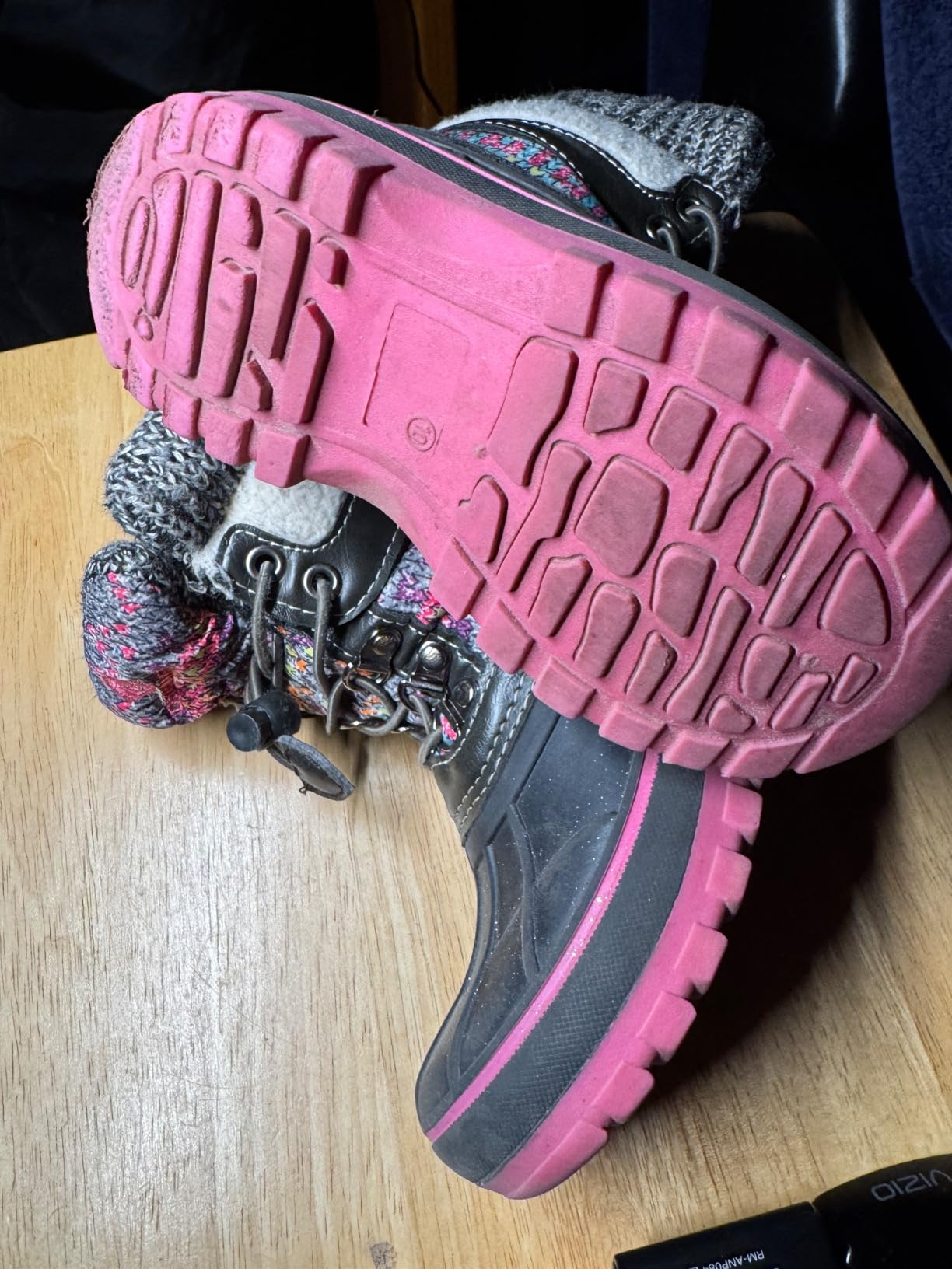 DREAM PAIRS Unisex Snow Waterproof Winter Boots customer photo 1