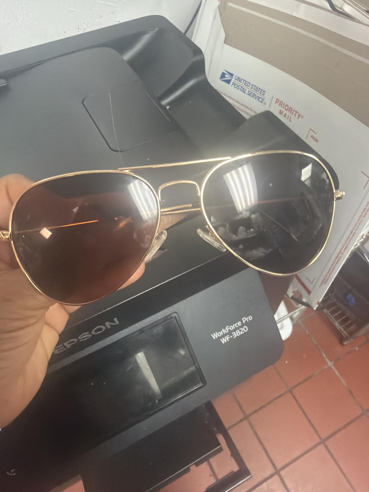 KALIYADI Classic Aviator Sunglasses for Men Women Driving Sun glasses Polarized Lens UV Blocking customer photo 2