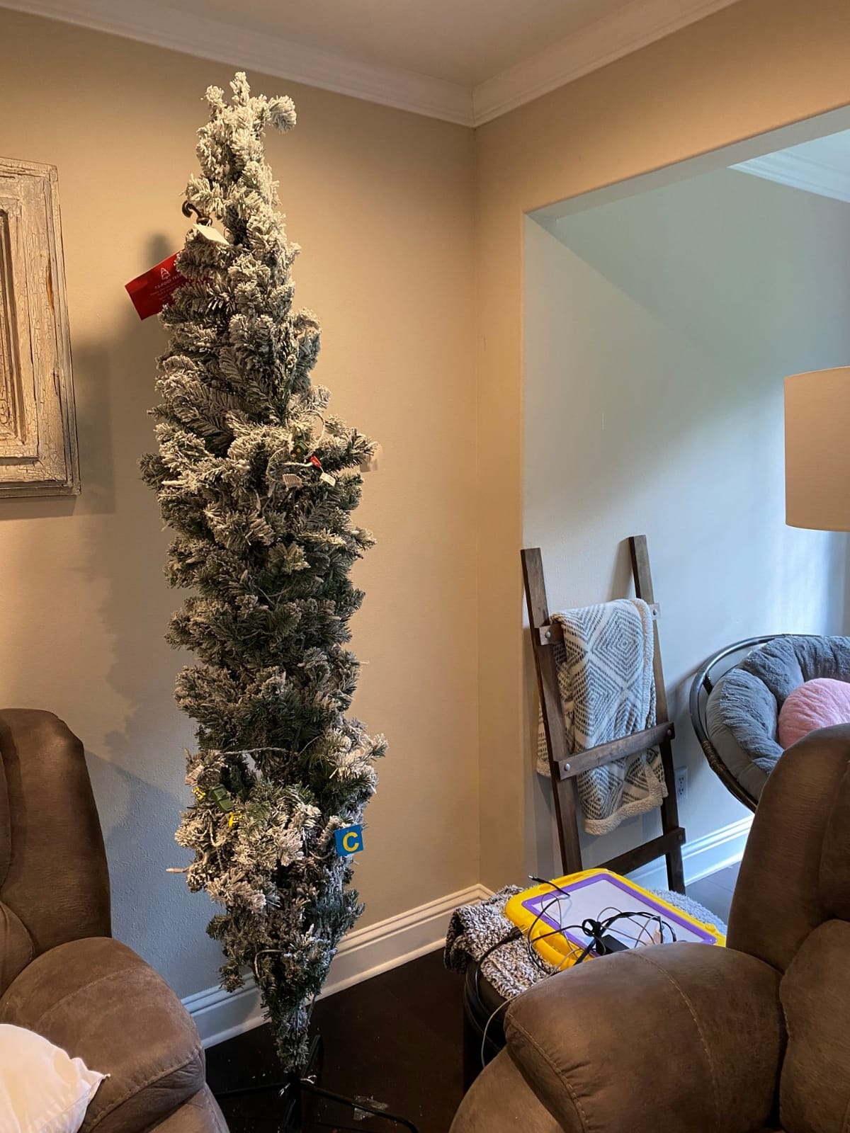 Best Choice Products 4.5ft Flocked Pencil Christmas Tree w/Twinkling LEDs, Pre-Lit Slim Artificial Holiday Decoration, Lighted Skinny w/Base, 150 Lights, 268 Tips, Warm White Lights customer photo 1