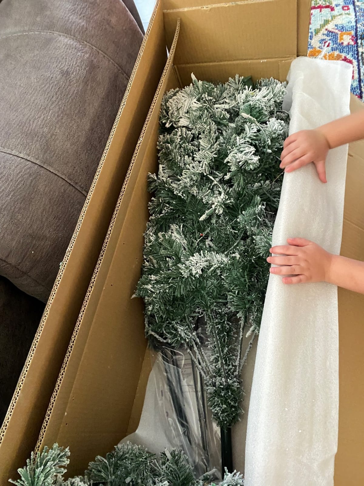 Best Choice Products 4.5ft Flocked Pencil Christmas Tree w/Twinkling LEDs, Pre-Lit Slim Artificial Holiday Decoration, Lighted Skinny w/Base, 150 Lights, 268 Tips, Warm White Lights customer photo 2