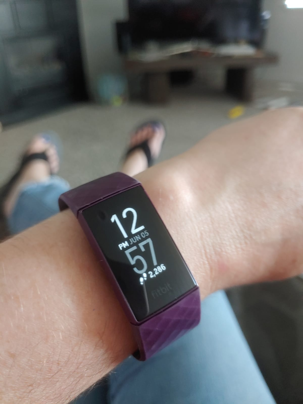 Fitbit Charge 4 Fitness and Activity Tracker with Built-in GPS, Heart Rate, Sleep & Swim Tracking, Rosewood/Rosewood, One Size (S &L Bands Included) customer photo 2