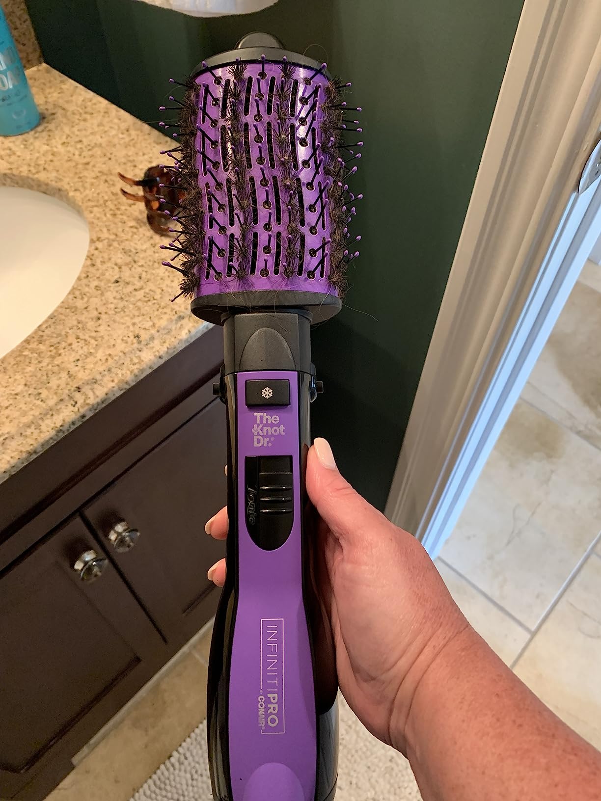 Conair INFINITIPRO The Knot Dr. All-in-One Oval Dryer Brush, Hair Dryer & Volumizer, Hot Air Brush customer photo 1