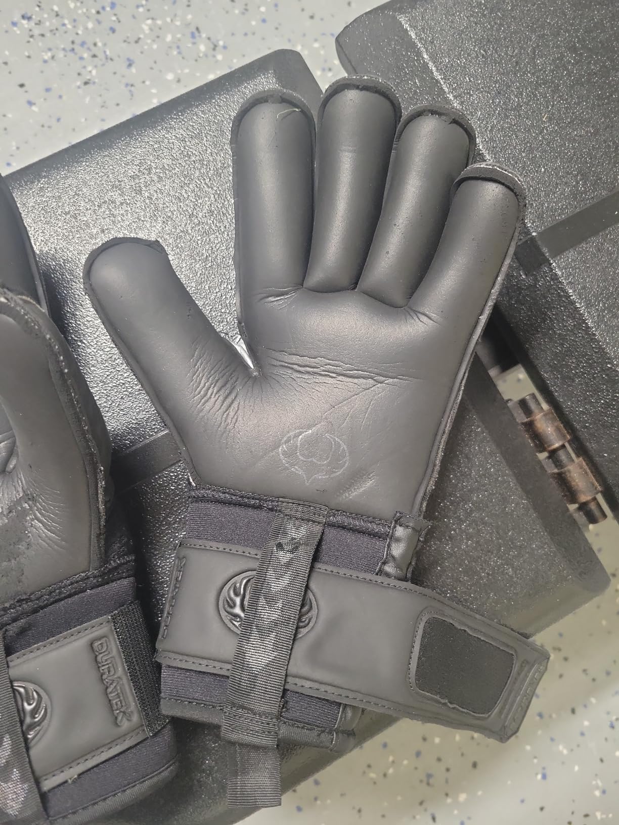 Renegade GK Vulcan Goalie Gloves - Adult, Youth, Kids (Sizes 6-11, 4 Styles, Level 3) Pro-Tek Fingersaves & 3.5+3MM Hyper Grip | Excellent Goalkeeper Glove for Higher Play | Based in The USA customer photo 2
