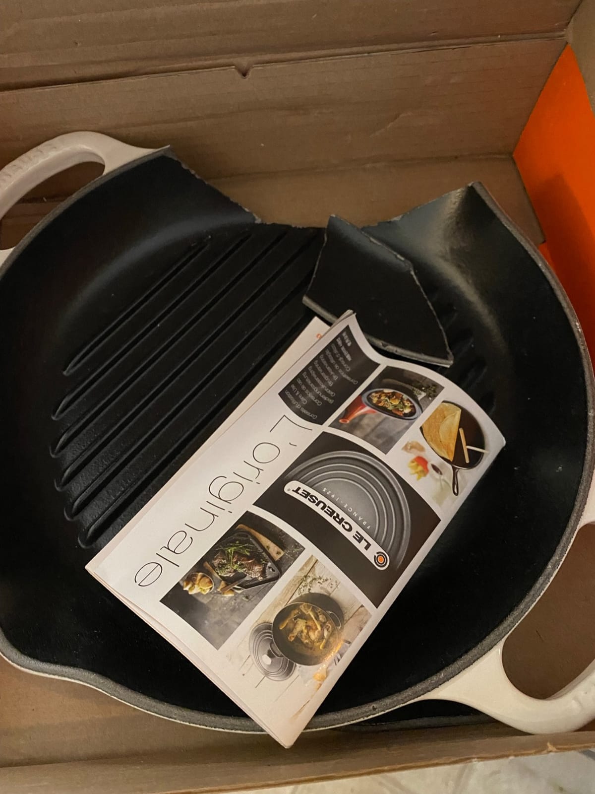 Le Creuset Enameled Cast Iron Signature Deep Round Grill, 9.75