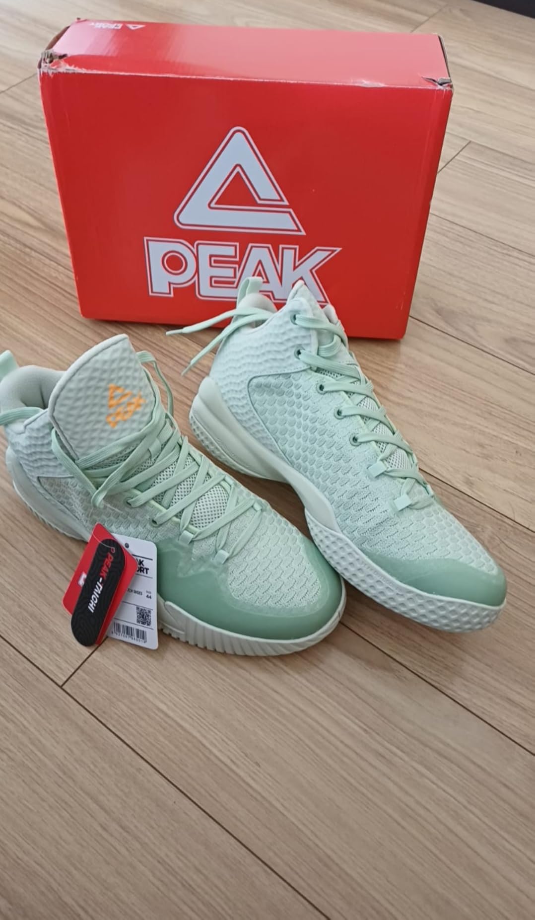 PEAK High Top Mens Basketball Shoes Lou Williams Streetball Master Breathable Outdoor Sneakers Pickleball Shoes Cushioning Shoes for Fitness customer photo 1
