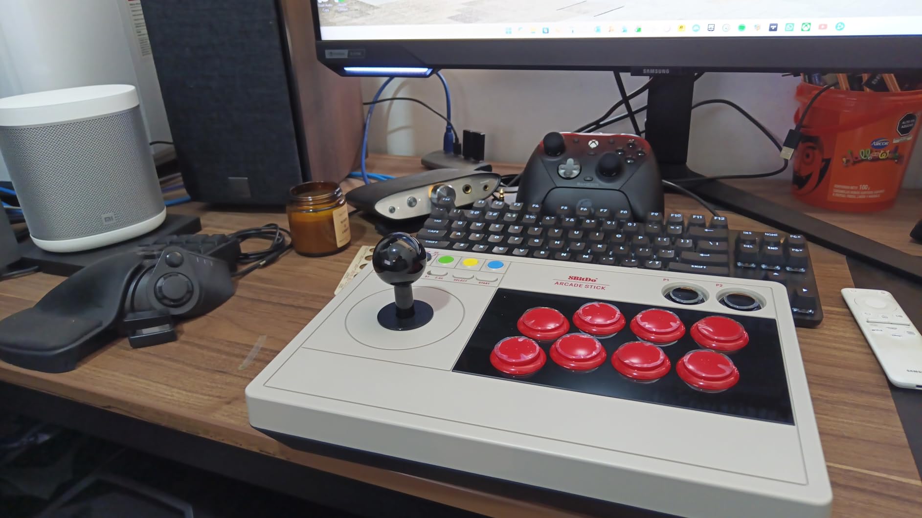 8Bitdo Arcade Stick for Switch & Windows, Arcade Fight Stick Support Wireless Bluetooth, 2.4G Receiver and Wired Connection customer photo 1