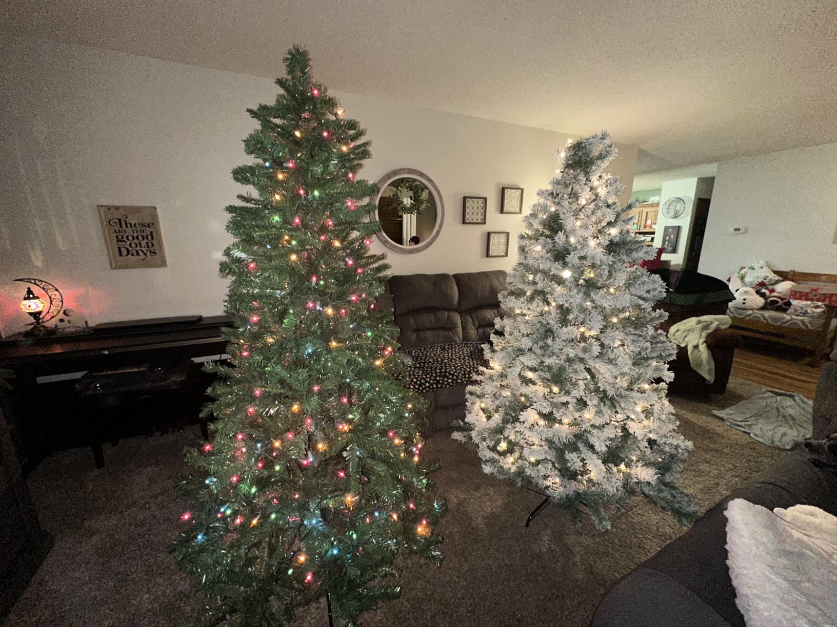 Yaheetech 7.5ft Artificial Christmas Spruce Tree, Realistic Premium Unlit customer photo 1