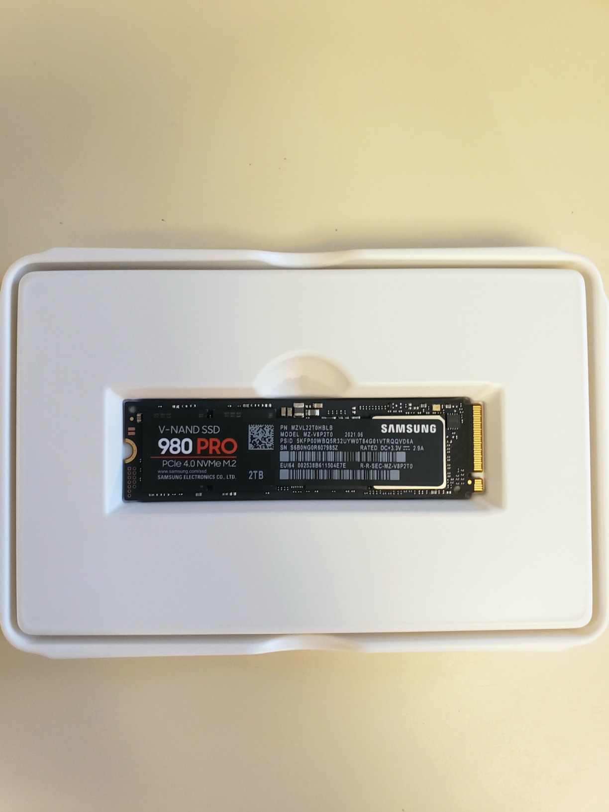 Samsung 980 PRO SSD 2TB PCIe NVMe Gen 4 Gaming M.2 Internal Solid State Drive Memory Card, Maximum Speed, Thermal Control MZ-V8P2T0B/AM customer photo 2