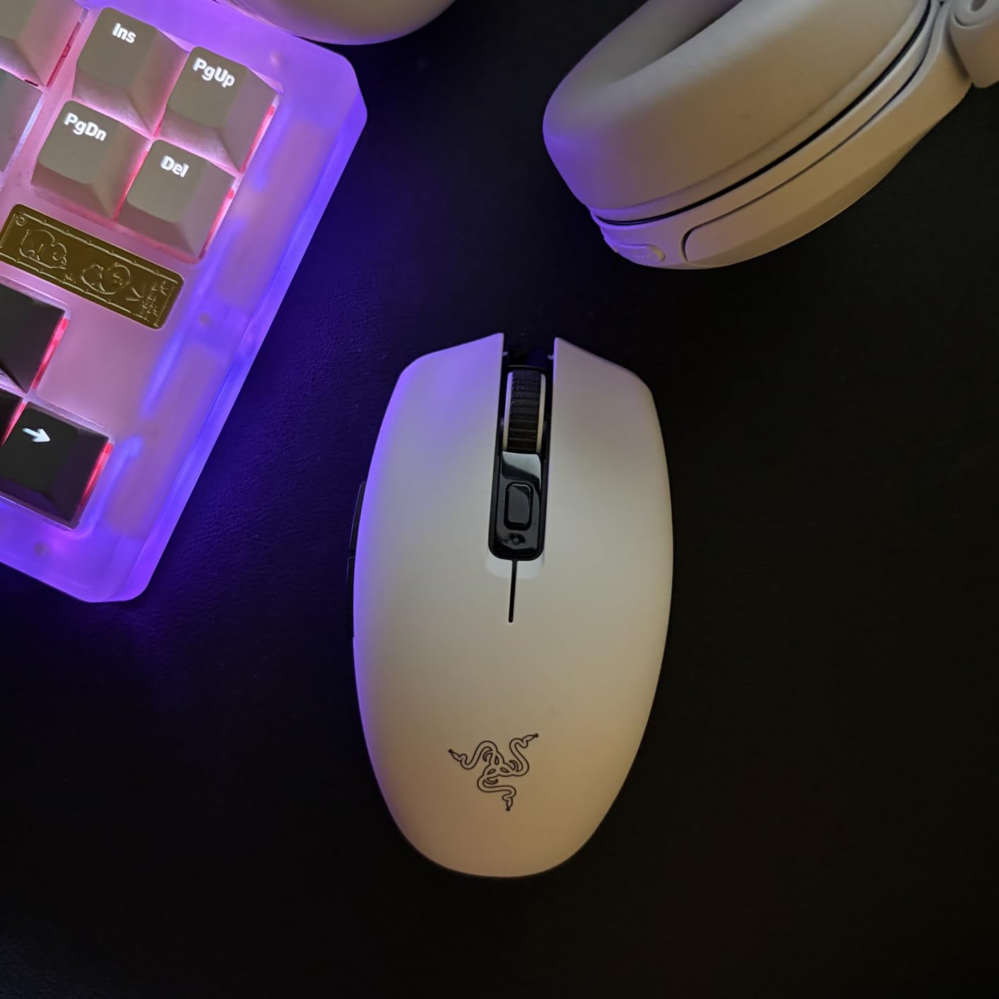 Razer Orochi V2 Wireless Gaming Mouse, 950 Hr Battery, 60g, White customer photo 2