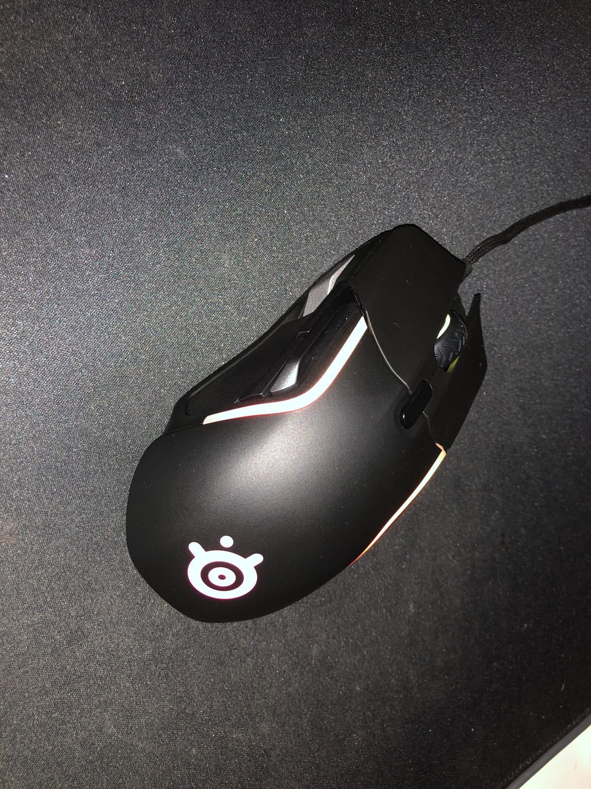 SteelSeries Rival 5 Gaming Mouse with PrismSync RGB Lighting and 9 Programmable Buttons – FPS, MOBA, MMO, Battle Royale – 18,000 CPI TrueMove Air Optical Sensor - Black customer photo 2