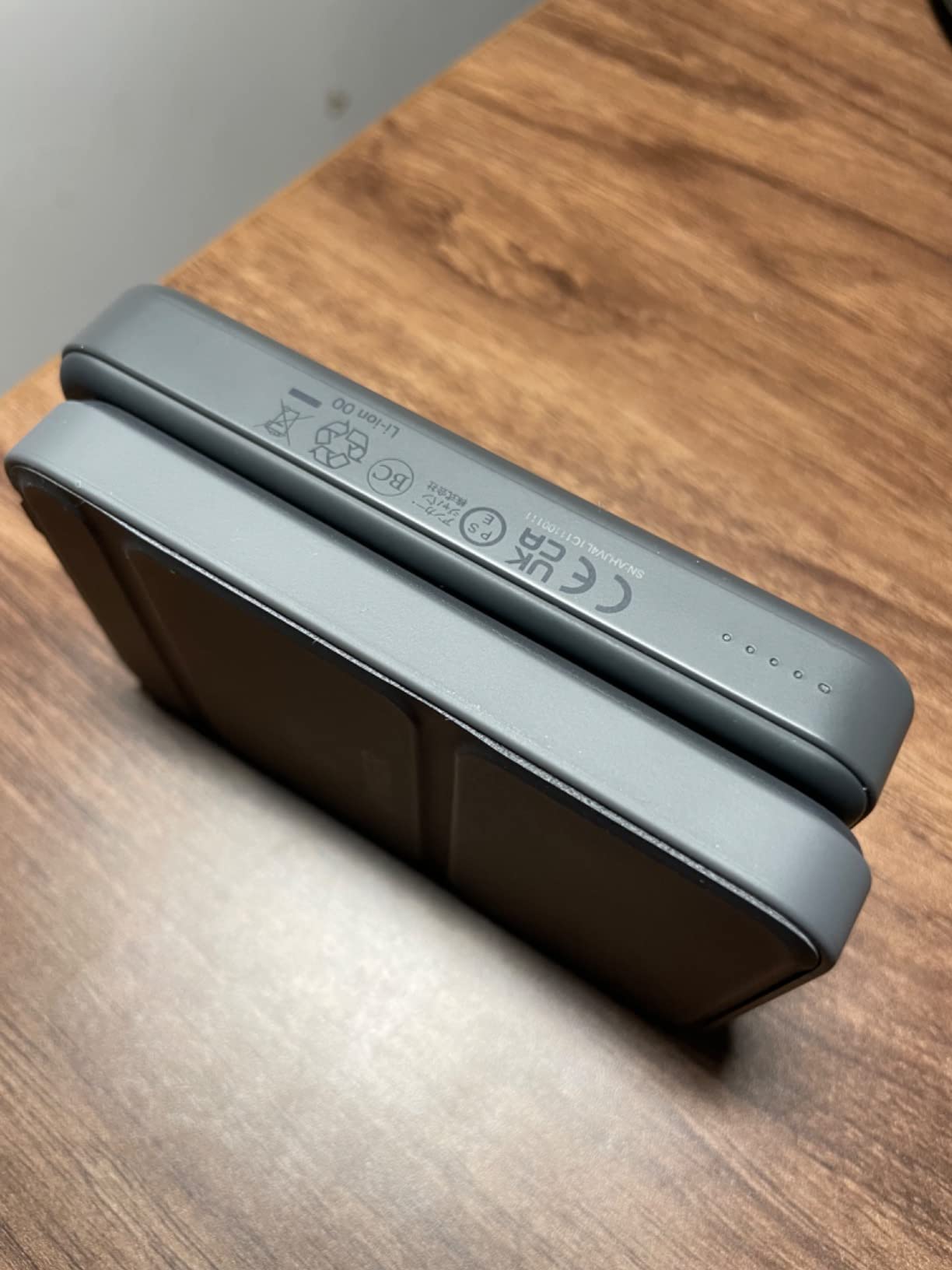 Anker 633 Magnetic Power Bank with Stand, 10,000mAh Portable Charger customer photo 2