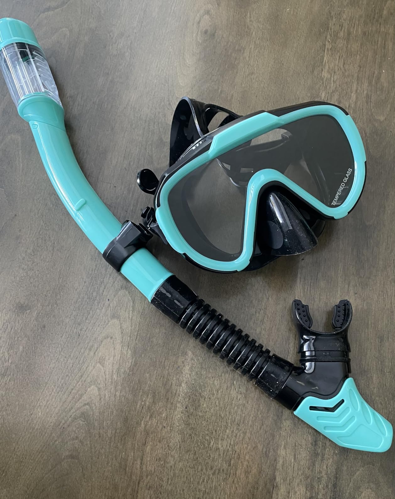 Ubekezele Snorkeling Gear for Adults 4in1 Set with Mask Snorkel customer photo 2