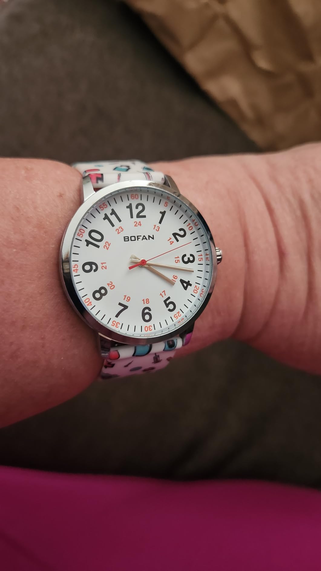 BOFAN Nurse Watch for Medical Professionals,Students,Doctors with Easy to Read Dial,Second Hand and 24 Hour,Soft Comfort Print Silicone Band,Water Resistant customer photo 2