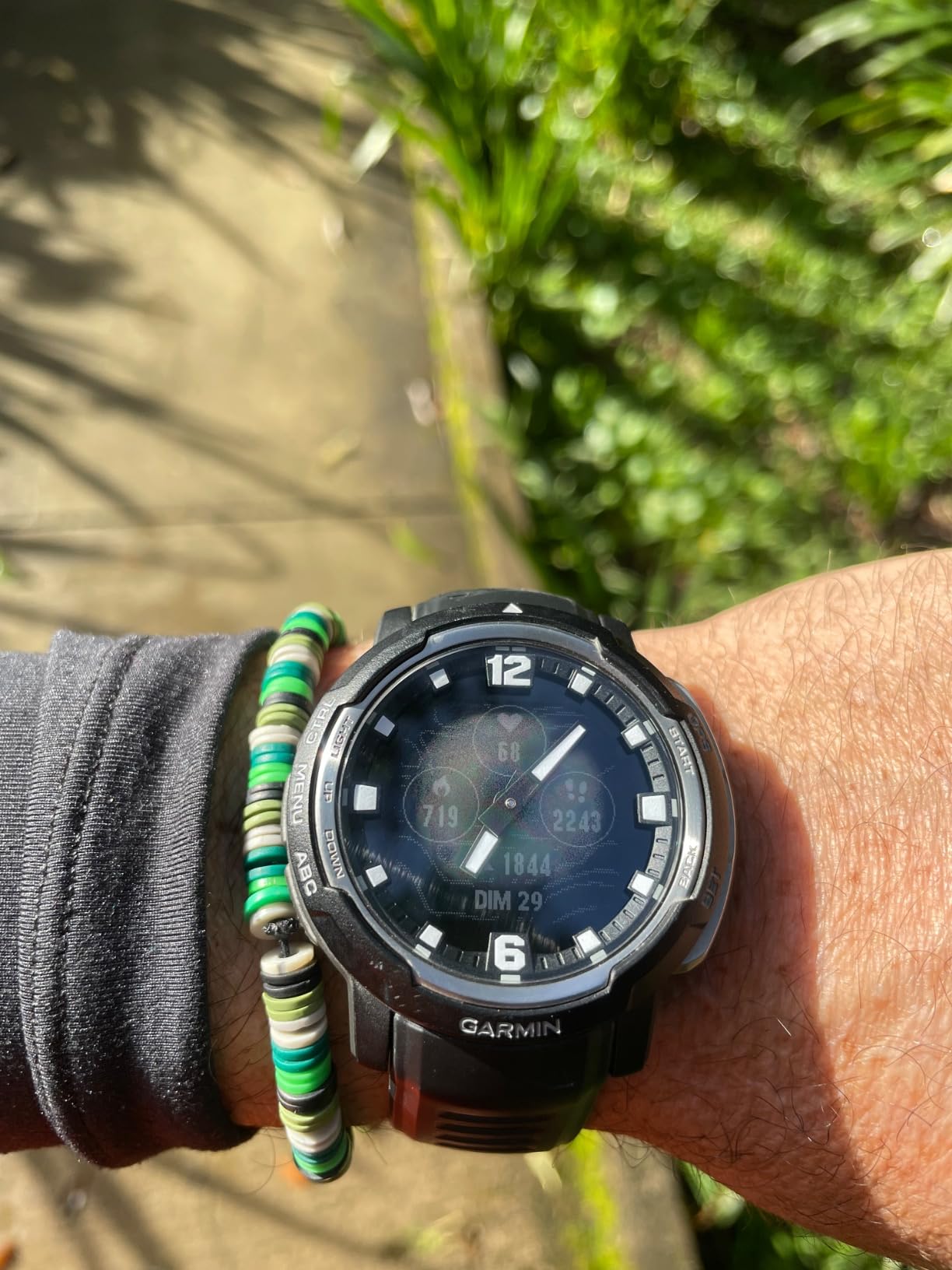 Garmin Instinct® Crossover, Hybrid Smartwatch, 45mm, Black customer photo 2