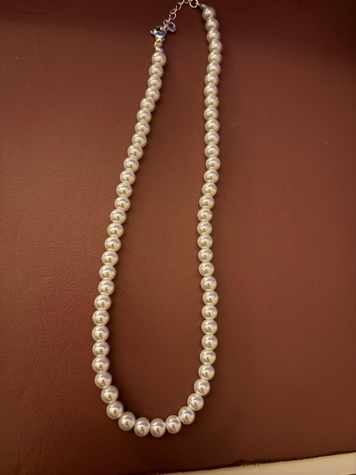 Zeffy Pearl Necklace 4MM/6MM/8MM Dainty Round Imitation Pearl Choker Necklace Wedding Pearl Necklace Delicate Jewelry for Women Simple Bridesmaid Jewelry Gifts customer photo 1