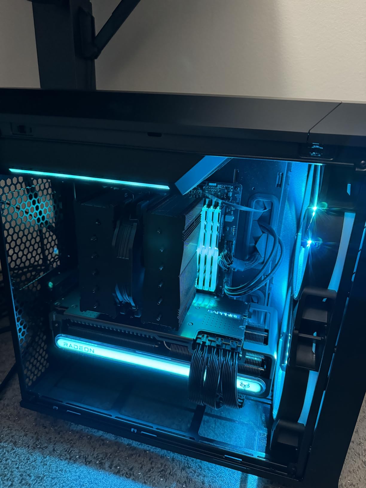Sapphire 11322-01-40G Nitro+ AMD Radeon RX 7900 XTX Vapor-X Gaming Graphics Card with 24GB GDDR6, AMD RDNA 3 customer photo 2