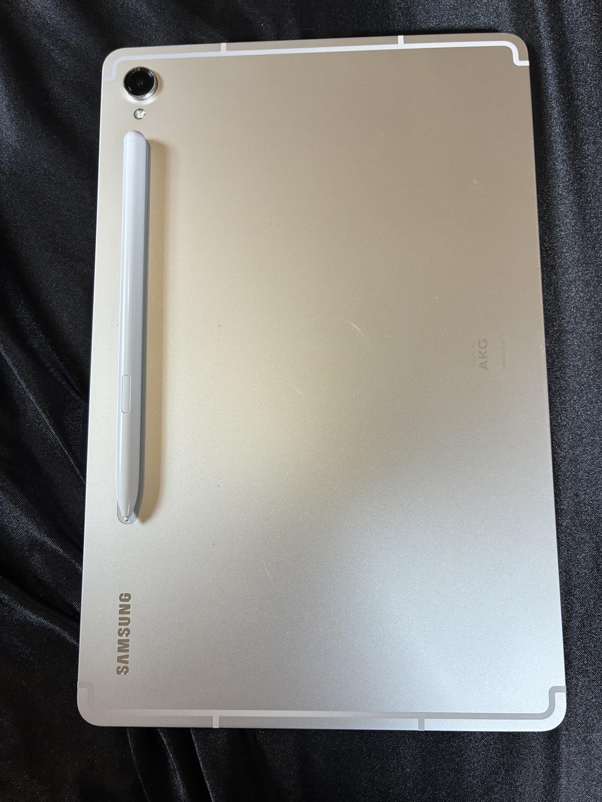 Samsung Galaxy Tab S9 11” 256GB WiFi 7 Android AI Tablet, Snapdragon 8 Gen 2 Processor, AMOLED Screen, Durable Design, S Pen Included, Long Battery Life, Auto Focus Camera, US Version, 2023, Graphite customer photo 2