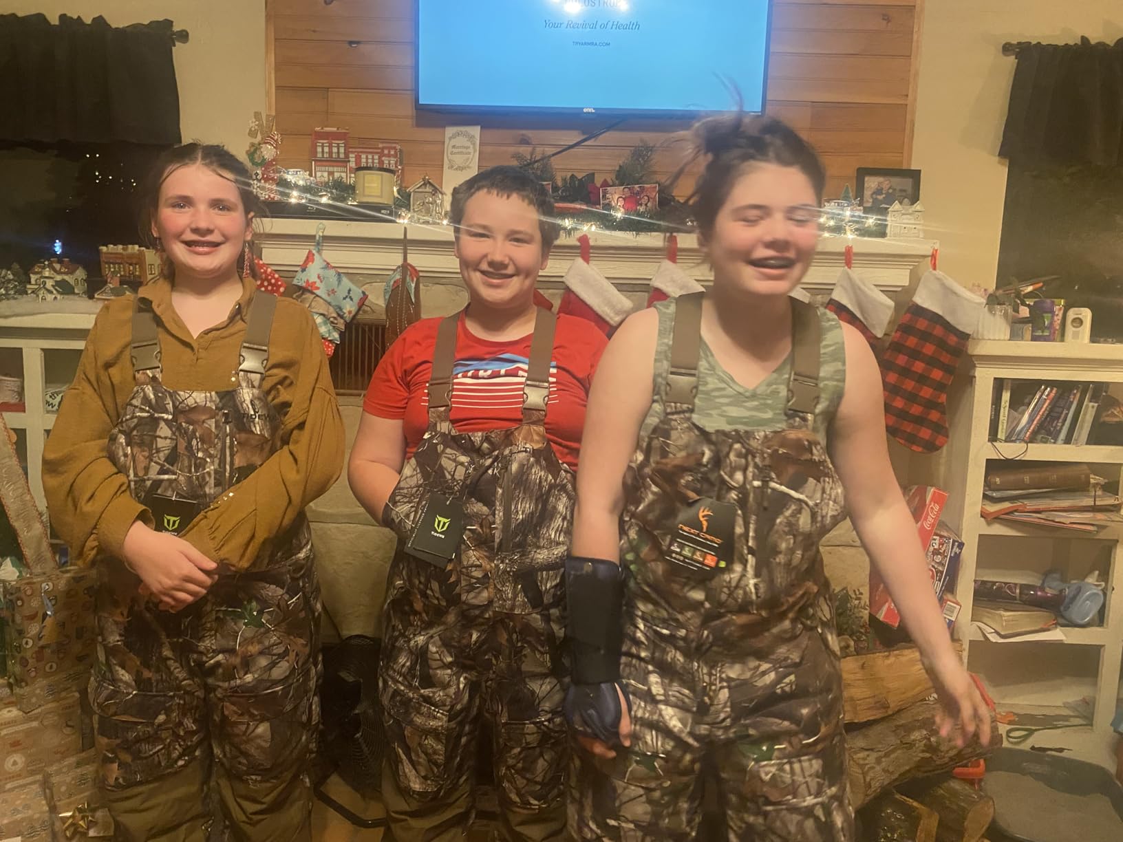 TIDEWE Heated Hunting Bibs for Men, Insulated Camo Overalls with Power Bank customer photo 1
