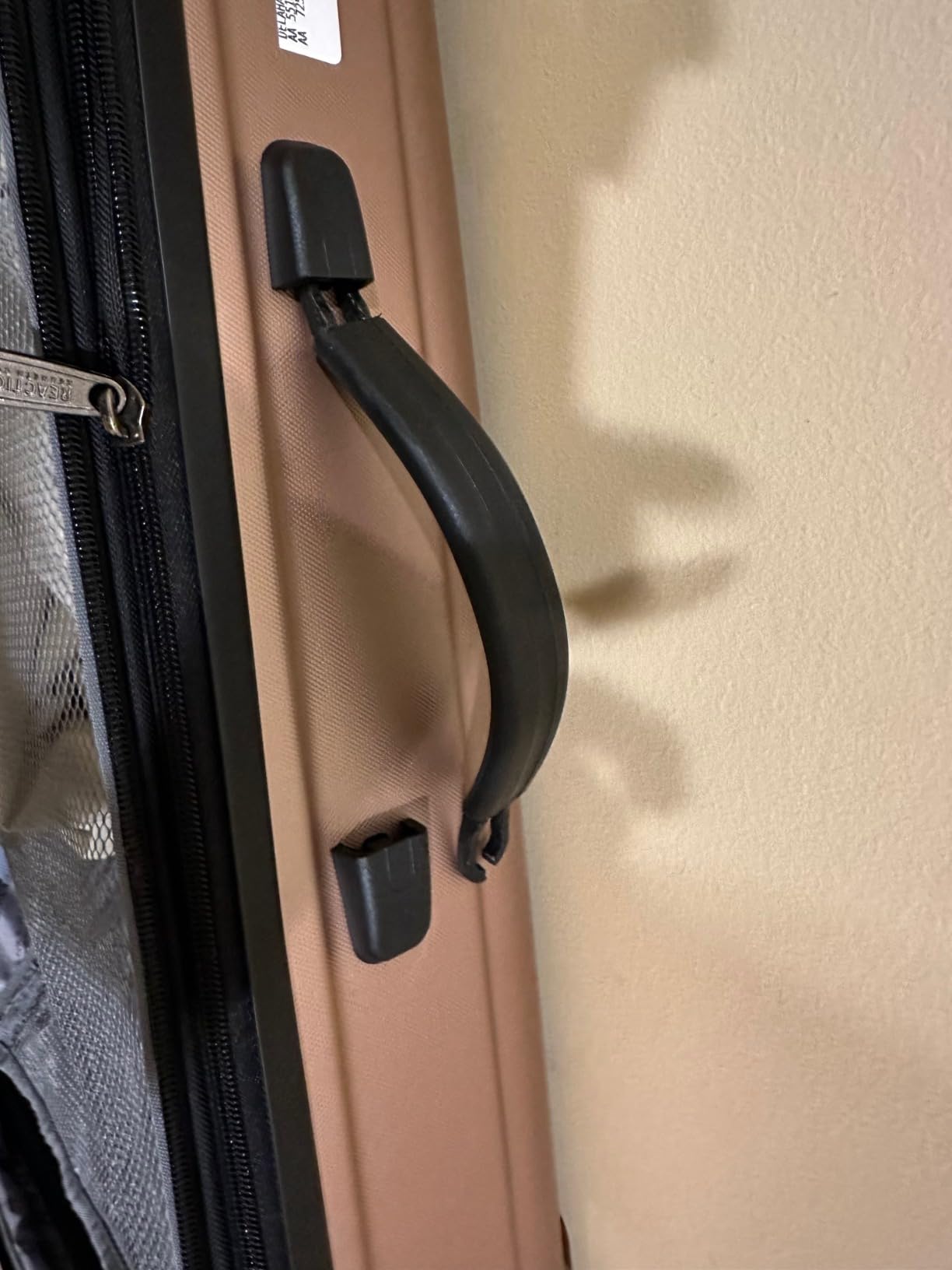 Kenneth Cole REACTION Renegade Luggage Expandable 8-Wheel Spinner Lightweight Hardside Suitcase, Seafoam, 28-Inch Checked customer photo 2