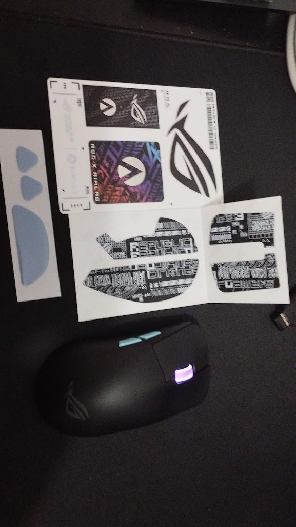 ASUS ROG Harpe Ace Aim Lab Wireless Esports Gaming Mouse – Aim Lab Settings Optimizer, Pro-Tested, Right-Handed, 54g Lightweight, Tri-Mode Connectivity, 36K DPI, 90Hr Battery, PC/Mac Support - White customer photo 2