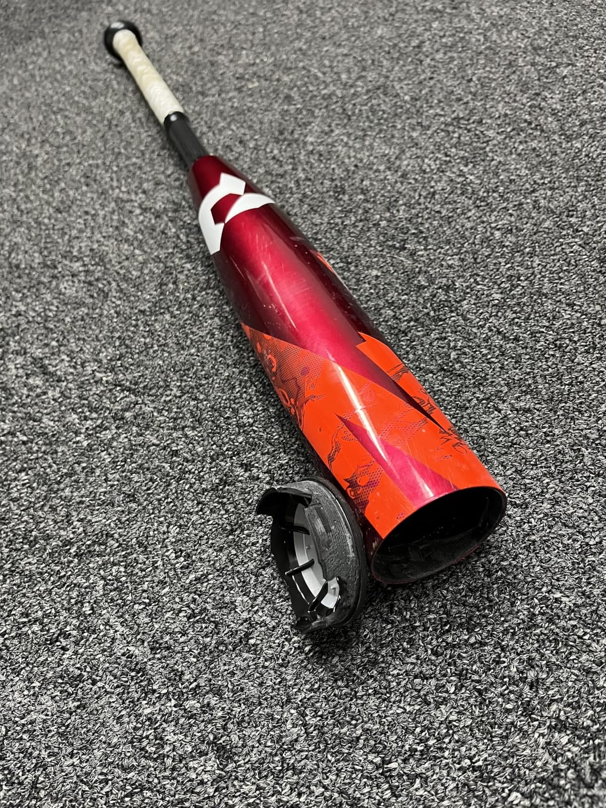 DeMarini 2024 Zoa (-10) 2 ¾” USSSA Baseball Bats - 28