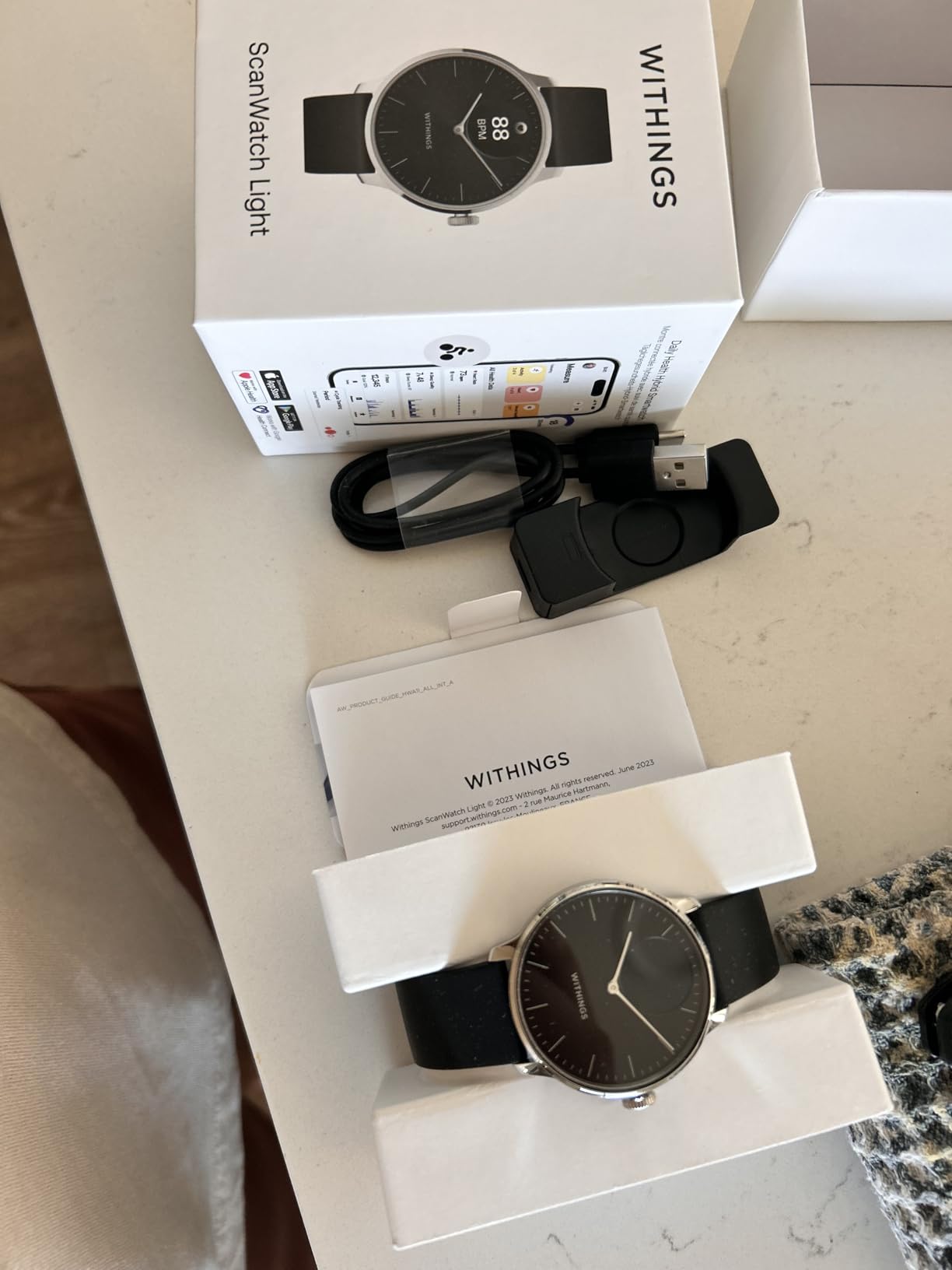 Withings ScanWatch Light - Hybrid Smart Watch, Heart Rate Monitoring, Fitness Tracker, Cycle Tracker, Sleep Monitoring customer photo 1