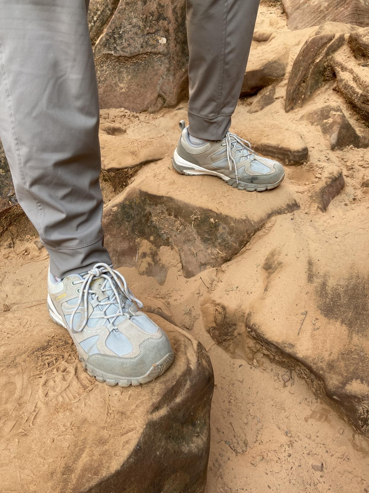 CC-Los Women's Waterproof Lightweight Hiking Shoes Non-Slip Outdoor Walking customer photo 2