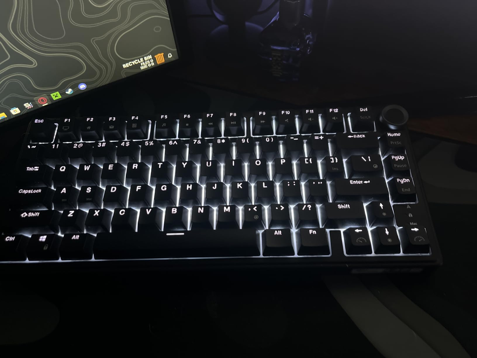 RK ROYAL KLUDGE R75 Wired Mechanical Gaming Keyboard, 75% Hot-Swap Mechanical Keyboard Volume Knob, Soft Pre-lubed Tactile Brown Switch customer photo 1
