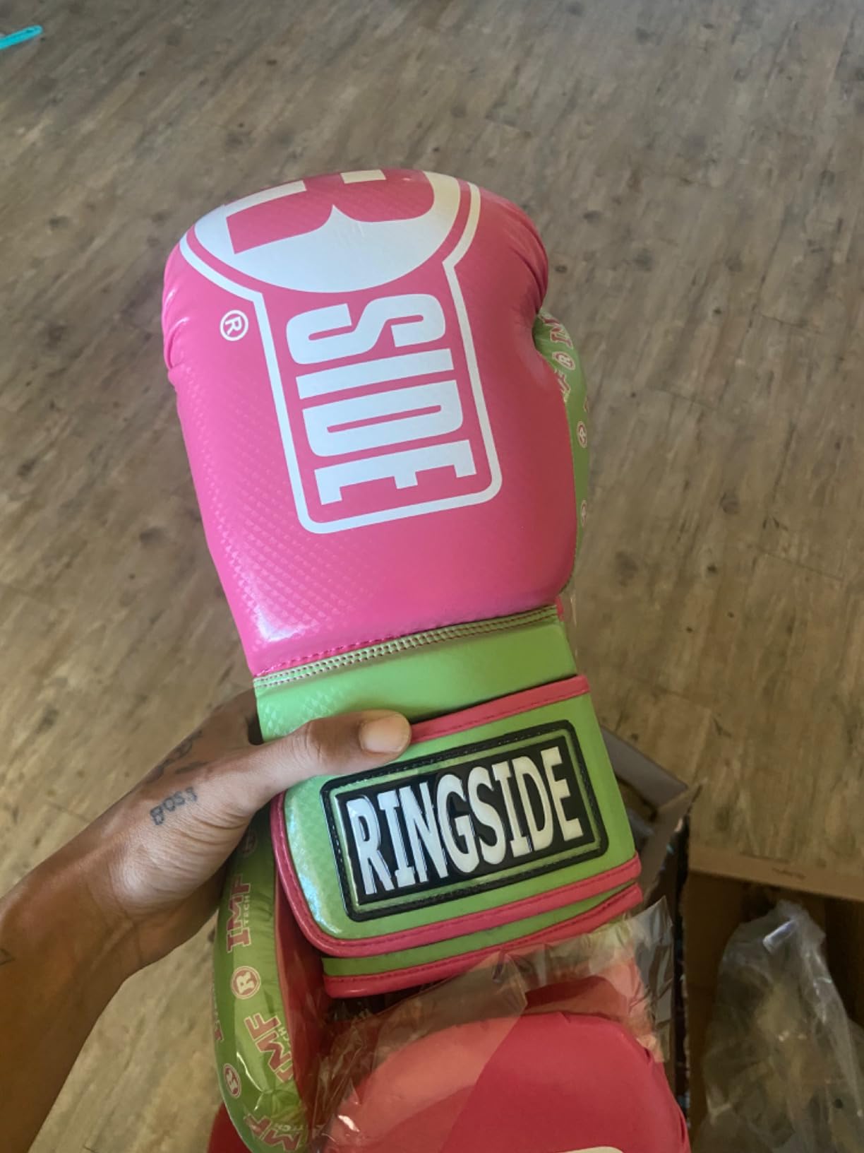 Ringside Apex Flash Sparring Gloves, IMF-Tech Boxing Gloves with Secure Wrist Support, Synthetic Boxing Gloves for Men and Women customer photo 2